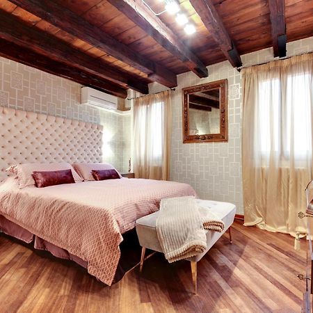 Ca Dei Zoti3 With Luggage Room Venesia Bagian luar foto