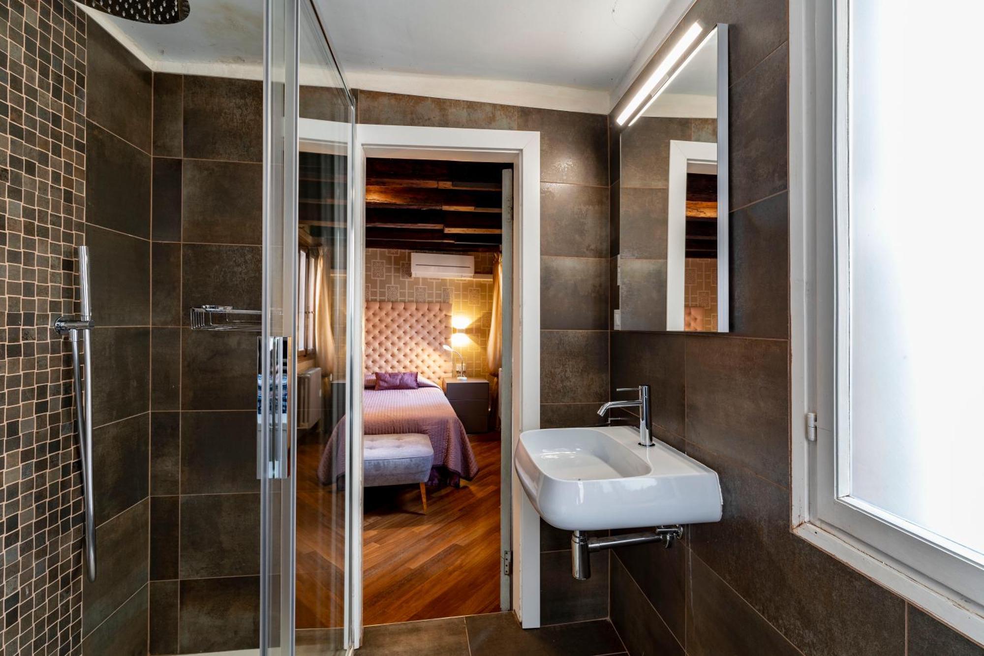 Ca Dei Zoti3 With Luggage Room Venesia Bagian luar foto