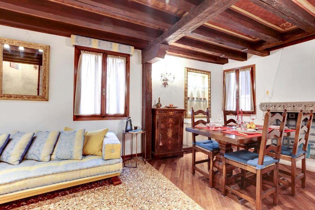 Ca Dei Zoti3 With Luggage Room Venesia Bagian luar foto